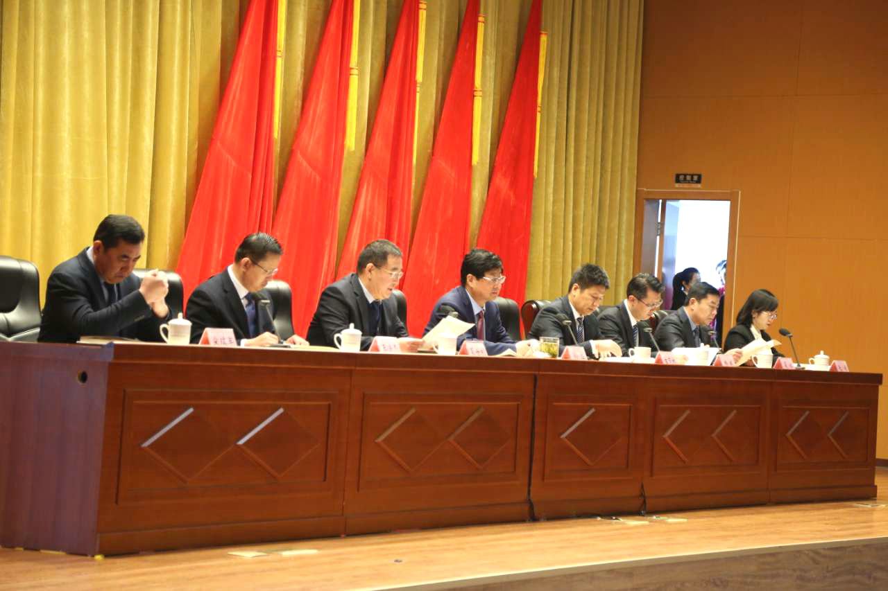 潔晶集團(tuán)被評(píng)為經(jīng)開(kāi)區(qū)經(jīng)濟(jì)發(fā)展貢獻(xiàn)獎(jiǎng)企業(yè)