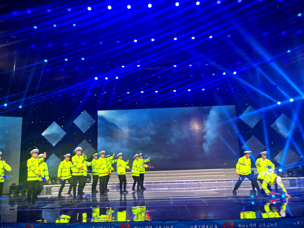 潔晶集團(tuán)應(yīng)邀參加市公安局組織的向黨和人民報(bào)告主題活動