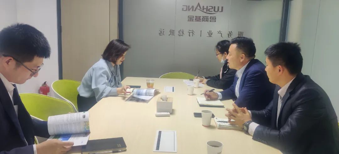 潔晶集團(tuán)組織拜訪魯商集團(tuán)并洽談預(yù)制菜產(chǎn)業(yè)合作 潔晶集團(tuán)組織拜訪魯商集團(tuán)并洽談預(yù)制菜產(chǎn)業(yè)合作