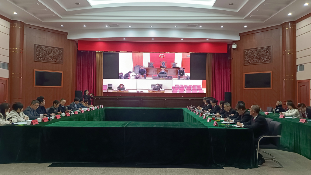 20241212潔晶集團總裁林成彬應邀參加日照市中級人民法院特邀監督員座談會1 20241212潔晶集團總裁林成彬應邀參加日照市中級人民法院特邀監督員座談會1